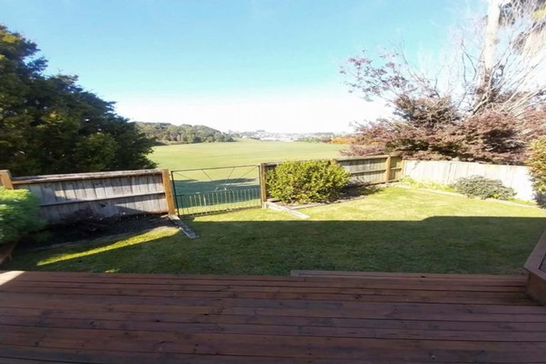 Photo of property in 1 Limousin Place, Grandview Heights, Hamilton, 3200