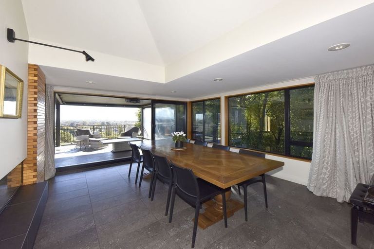 Photo of property in 12 Overdale Drive, Cashmere, Christchurch, 8022