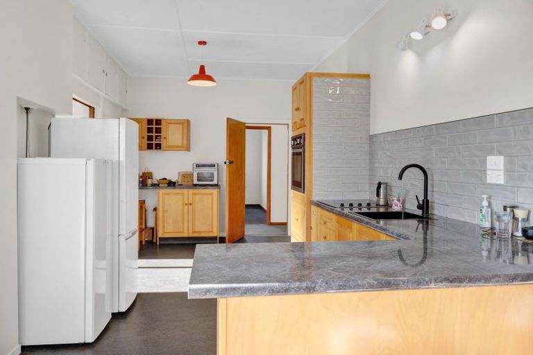 Photo of property in 62 Gisborne Terrace, Opunake, 4616