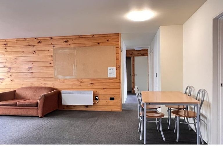 Photo of property in Basin Reserve Complex, 64/4 Sussex Street, Mount Cook, Wellington, 6021