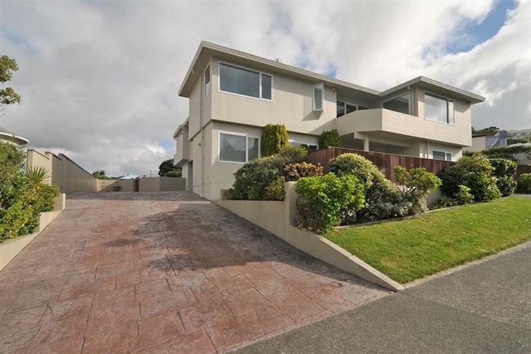 Photo of property in 8 Treasure Grove, Hataitai, Wellington, 6021
