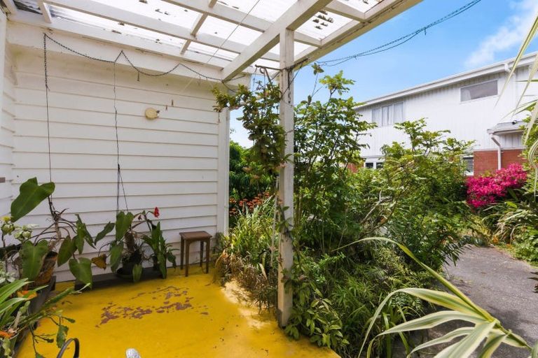 Photo of property in 75 Liverpool Street, Levin, 5510
