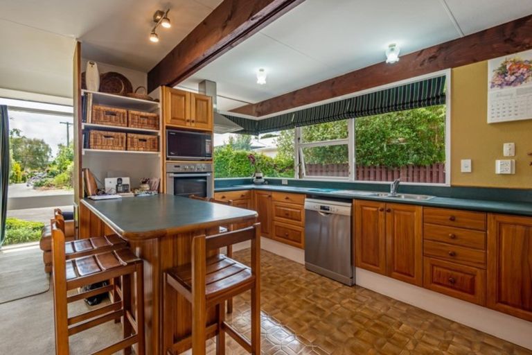 Photo of property in 15 Milne Street, Marton, 4710