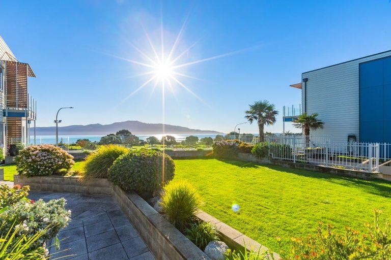 Photo of property in 4-u7 Seaview Road, Paraparaumu Beach, Paraparaumu, 5032