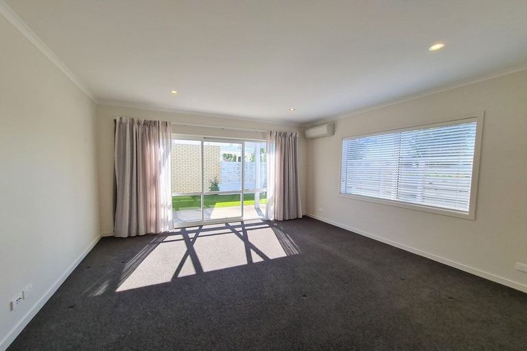 Photo of property in 30 Kanuka Road, Hobsonville, Auckland, 0616