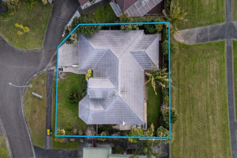 Photo of property in 21 Cinnabar Place, Westgate, Auckland, 0614