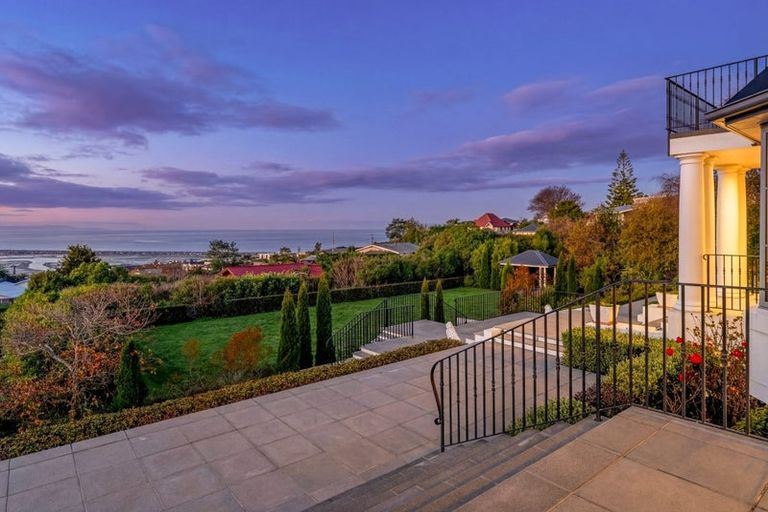 Photo of property in 70 Belleview Terrace, Mount Pleasant, Christchurch, 8081
