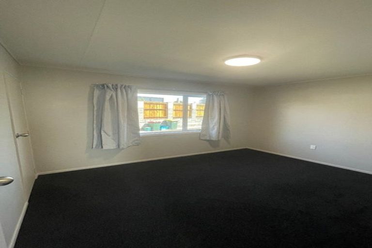 Photo of property in 6 Camellia Avenue, Bell Block, New Plymouth, 4312