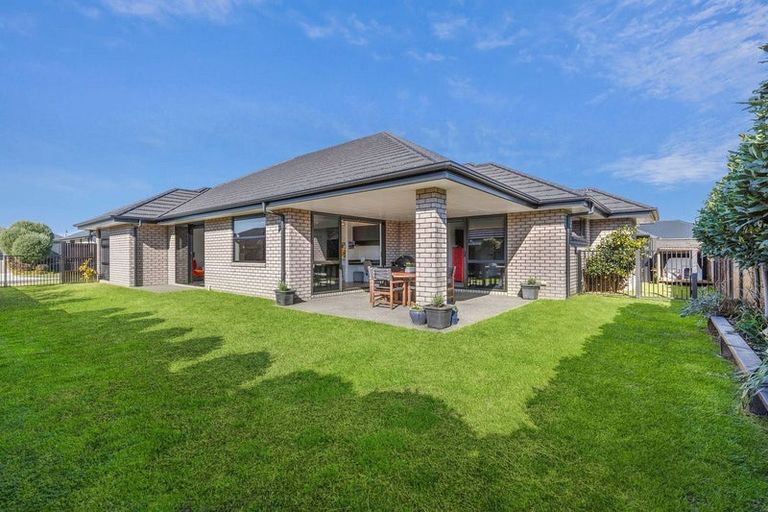 Photo of property in 14 Webber Street, Cambridge, 3434