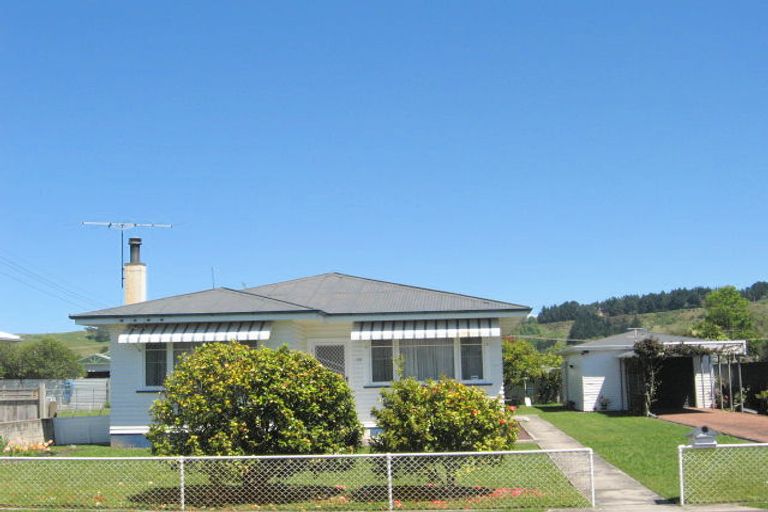Photo of property in 2 Lake Road, Kaitaia, 0410