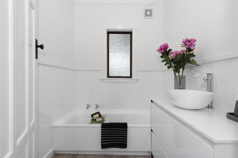 Photo of property in 94 Naylor Street, Hamilton East, Hamilton, 3216