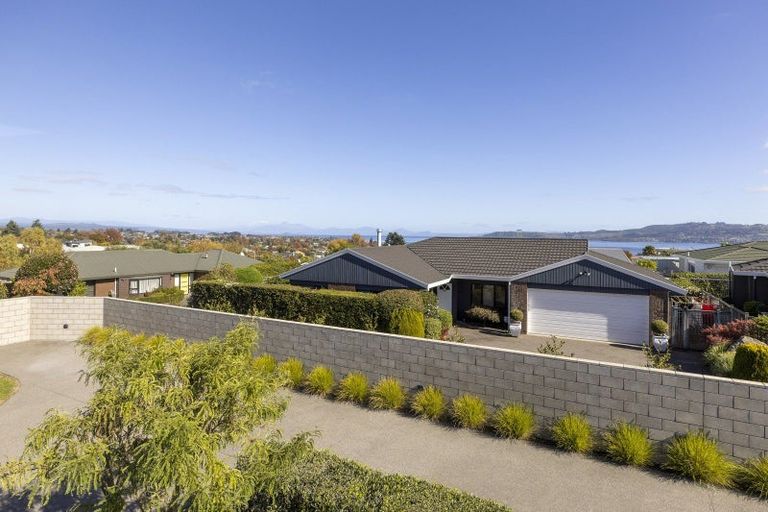 Photo of property in 83 Harvey Street, Waipahihi, Taupo, 3330