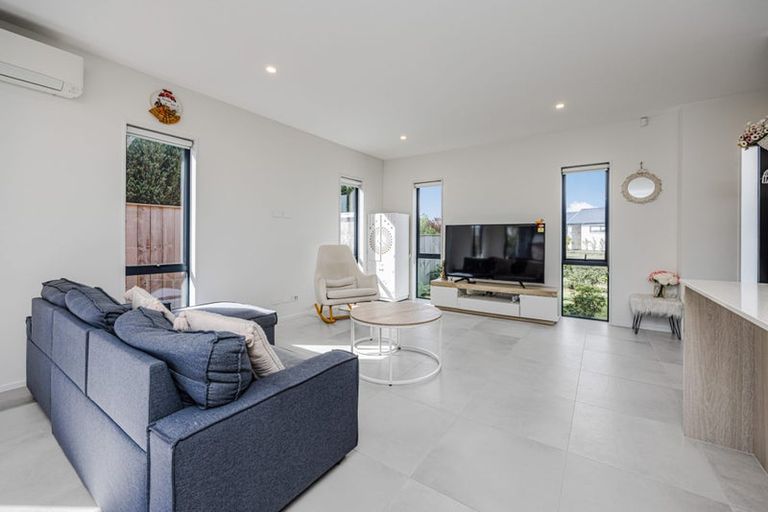 Photo of property in 41 Port Way, Rosehill, Papakura, 2113