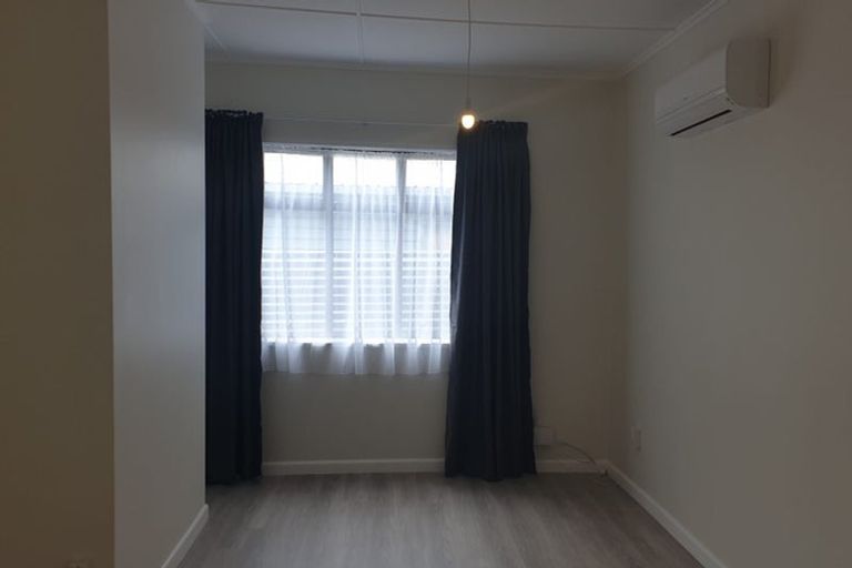 Photo of property in 19 Main Street, Hospital Hill, Napier, 4110