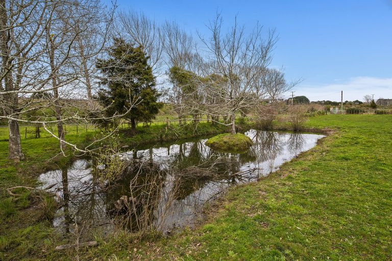 Photo of property in 102a Morley Road, Waiuku, 2681