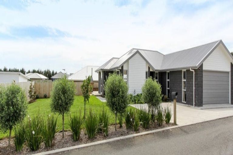 Photo of property in 92 Smart Road, Glen Avon, New Plymouth, 4312