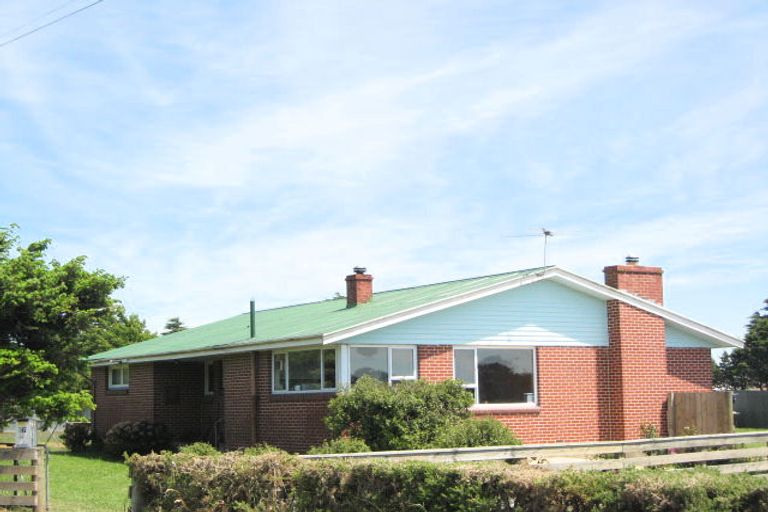 Photo of property in 27 Banks Street, Templeton, Christchurch, 8042