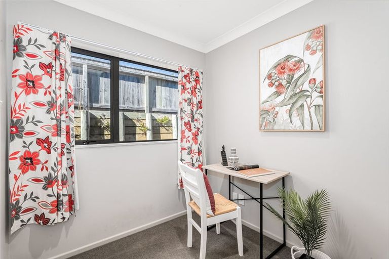 Photo of property in 12 Moonsail Drive, Whitby, Porirua, 5024