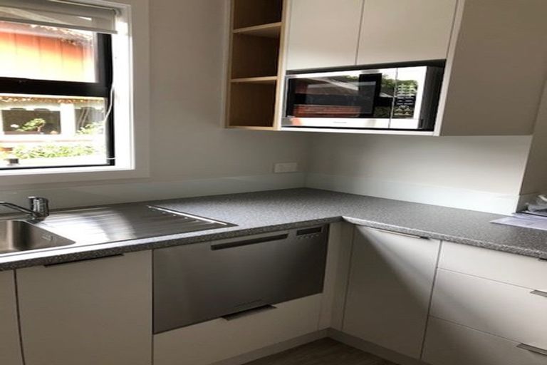 Photo of property in 27u2 Seddon Road, Frankton, Hamilton, 3204