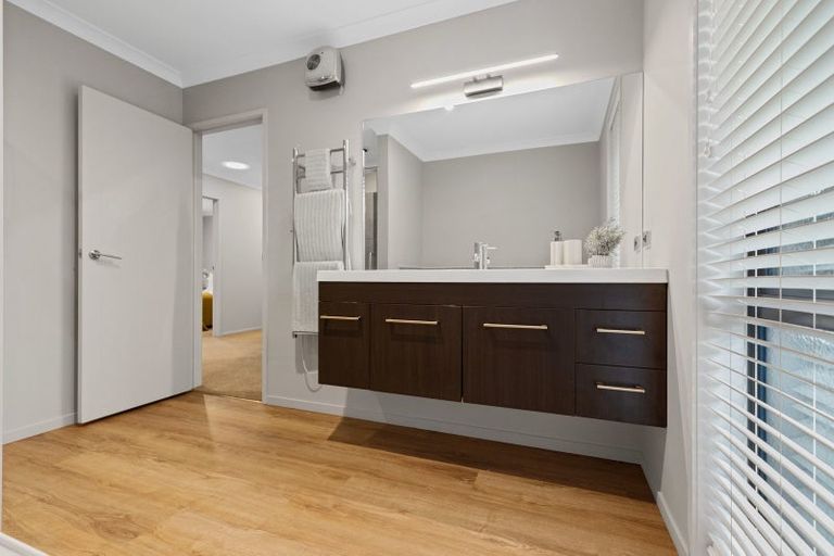 Photo of property in 53 Rexford Heights, Pyes Pa, Tauranga, 3112