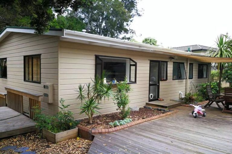 Photo of property in 2/65e Metcalfe Road, Ranui, Auckland, 0612