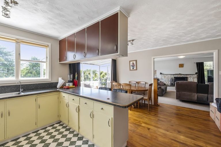 Photo of property in 25 Gray Avenue, Paraparaumu Beach, Paraparaumu, 5032