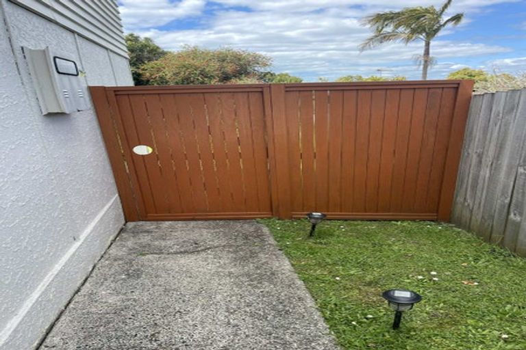 Photo of property in 31 Bruce Road, Glenfield, Auckland, 0629