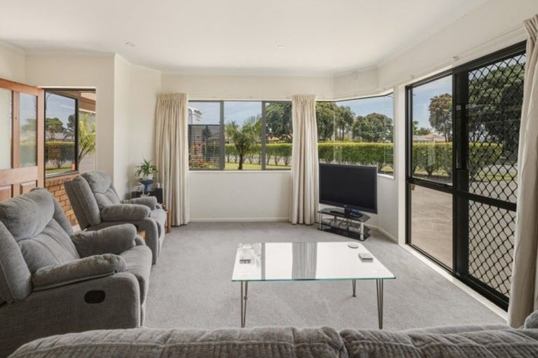 Photo of property in 16 Pacific View Road, Papamoa Beach, Papamoa, 3118