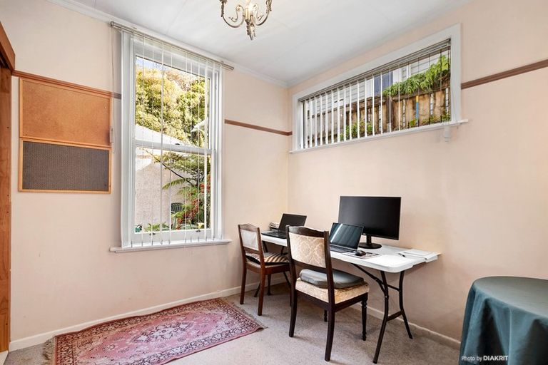 Photo of property in 10 Mortimer Terrace, Aro Valley, Wellington, 6021