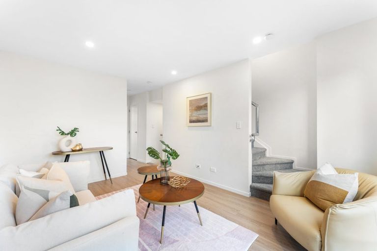 Photo of property in 6/45 Smythe Road, Henderson, Auckland, 0612