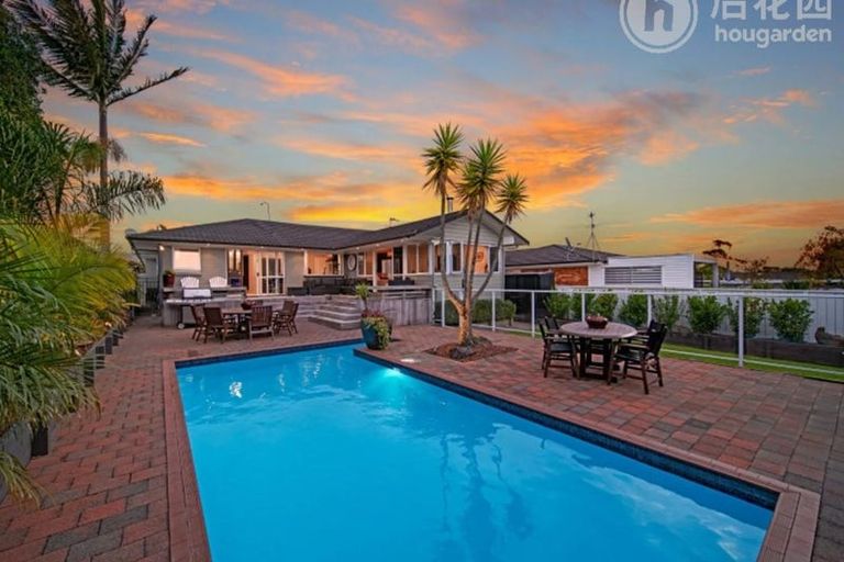 Photo of property in 11 The Anchorage, Sunnyhills, Auckland, 2010