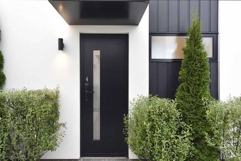 Photo of property in 4/32 Heywood Terrace, Richmond, Christchurch, 8013