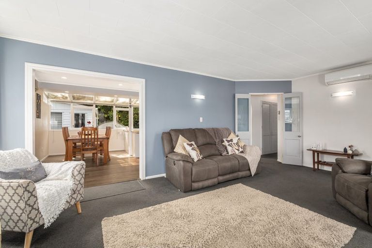 Photo of property in 19 Mimihau Grove, Wainuiomata, Lower Hutt, 5014