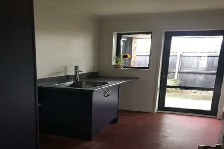 Photo of property in 42 Limes Avenue, Parklands, Christchurch, 8083