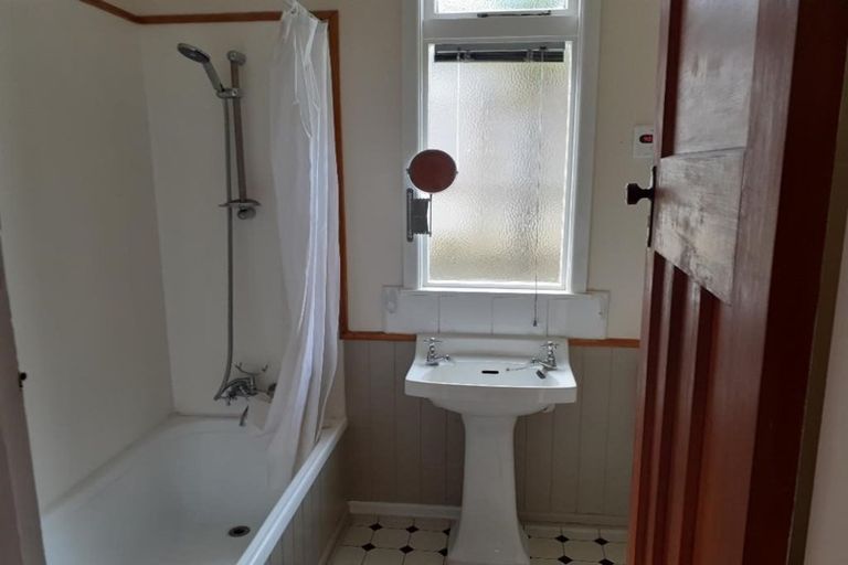 Photo of property in 1a Coromandel Street, Newtown, Wellington, 6021