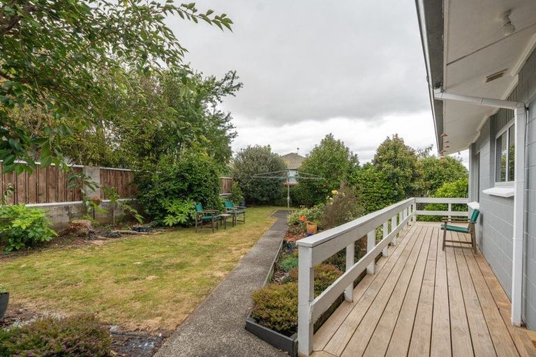 Photo of property in 18 Callard Place, Riverlea, Hamilton, 3216