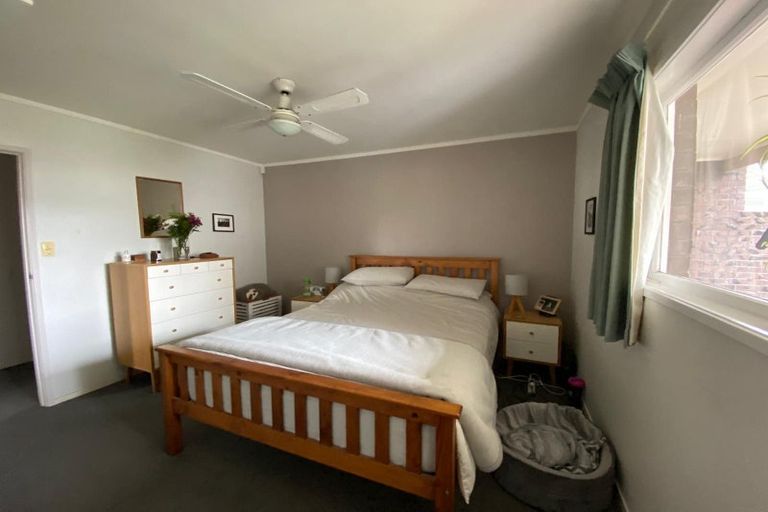 Photo of property in 4 Nassau Court, Half Moon Bay, Auckland, 2012