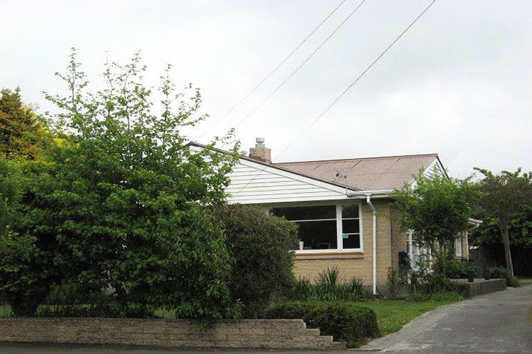 Photo of property in 20 Springbank Street, Bryndwr, Christchurch, 8053