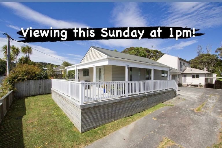 Photo of property in 1/127 Atkinson Road, Titirangi, Auckland, 0604