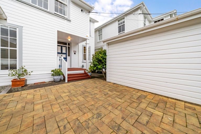 Photo of property in 19 Selwyn Terrace, Thorndon, Wellington, 6011