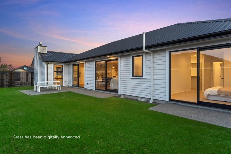 Photo of property in 15 Bob Reid Crescent, Darfield, 7571