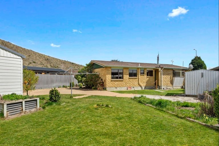 Photo of property in 14 Totara Peak Crescent, Omarama, 9412