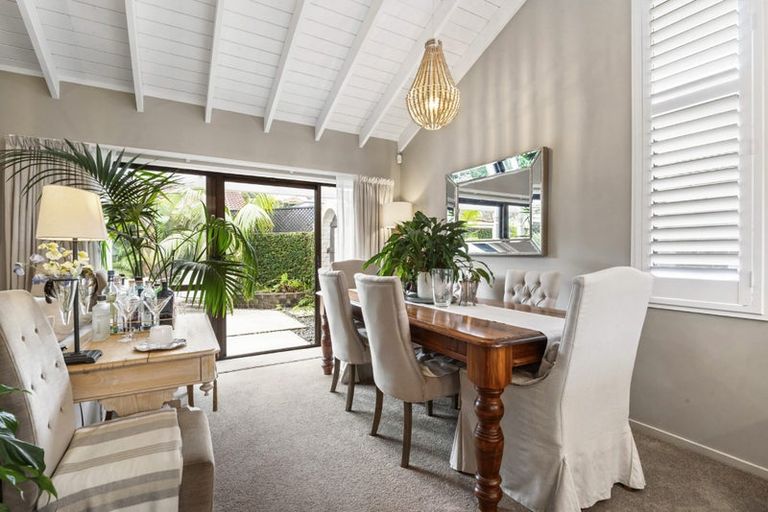 Photo of property in 2/20 Wolsley Avenue, Milford, Auckland, 0620