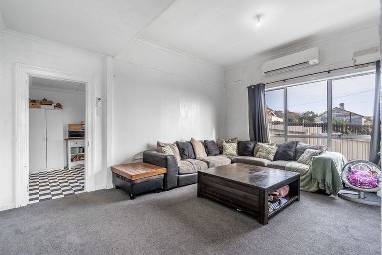 Photo of property in 1 Ann Street, Bluff, 9814