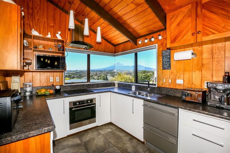 Photo of property in 14a Melrose Street, Spotswood, New Plymouth, 4310