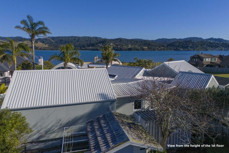 Photo of property in 4a Victoria Court, Pauanui, Hikuai, 3579