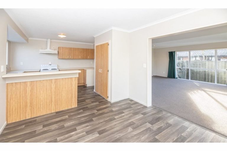 Photo of property in 2/47 Parnwell Street, Burwood, Christchurch, 8083