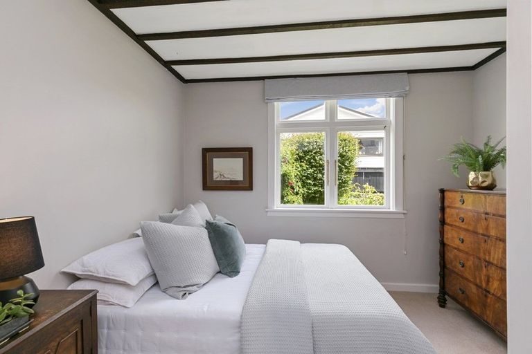 Photo of property in 15 Marsden Avenue, Karori, Wellington, 6012
