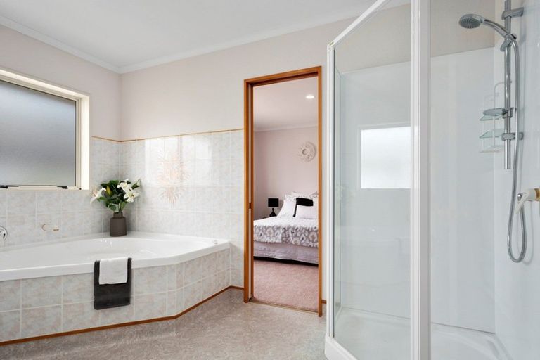 Photo of property in 116 Santa Monica Drive, Papamoa Beach, Papamoa, 3118
