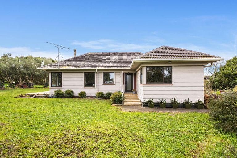 Photo of property in 102a Morley Road, Waiuku, 2681